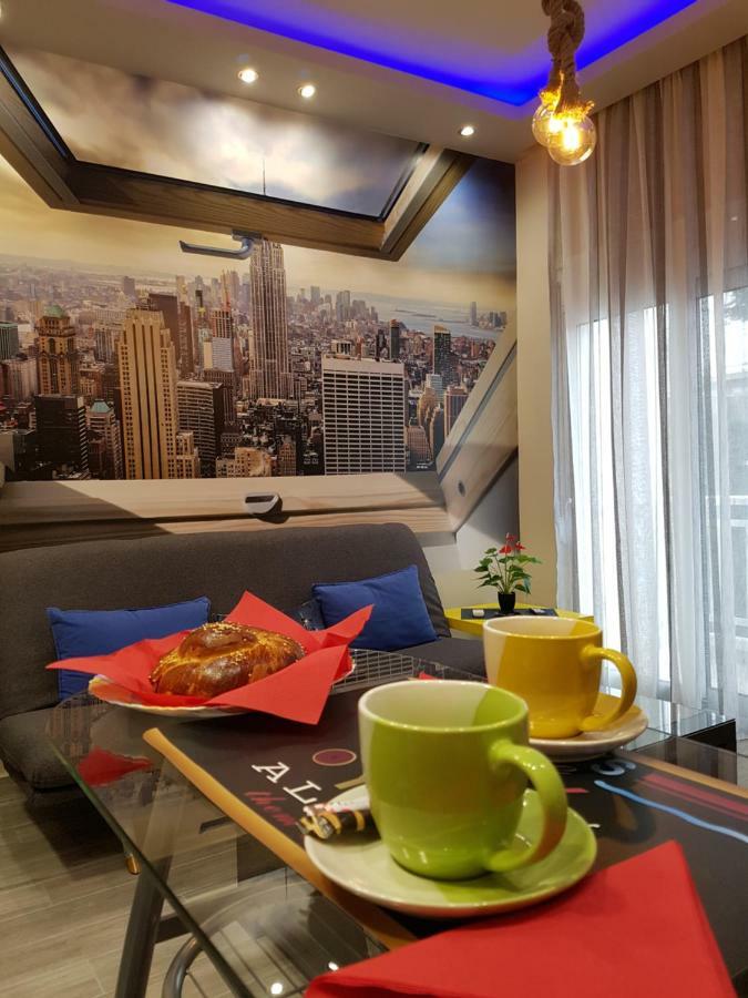 Betty'S Central Apartment 亚历山德鲁波利斯 外观 照片